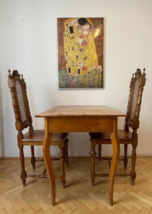 Lejlighed Cool Historical 1 Bedroom In Mala Strana *